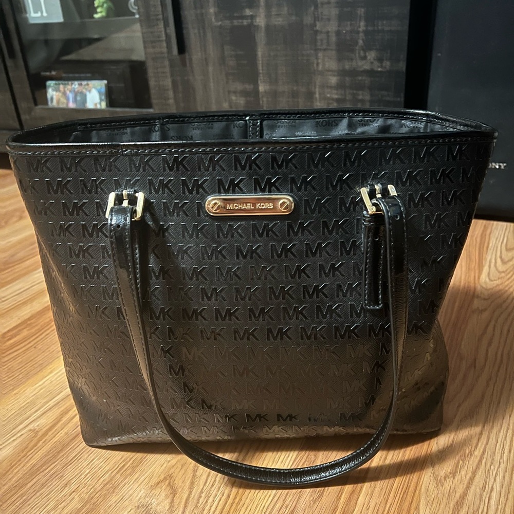 Michael kors purse